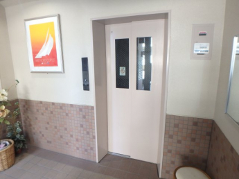 エレベーター完備