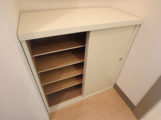 玄関収納です