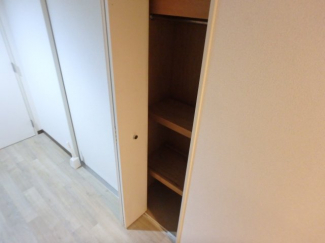洋室の収納