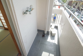 【バルコニー】