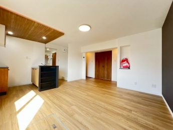 【居間・リビング】