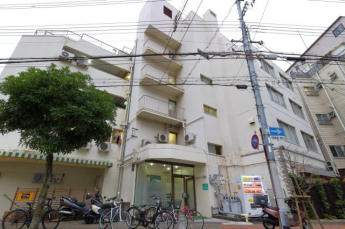 外観西側になります。