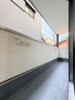 【バルコニー】