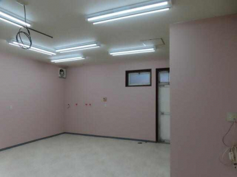 室内　西南方向に撮影