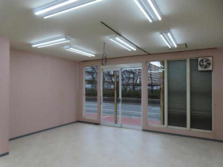 室内　東北方向に撮影