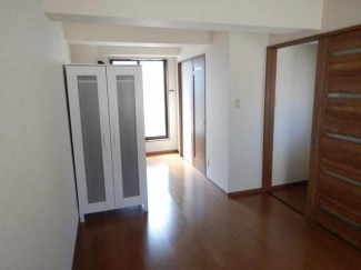 神戸市中央区東川崎町６丁目のアパートの画像