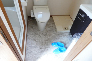 神戸市中央区東川崎町６丁目のアパートの画像