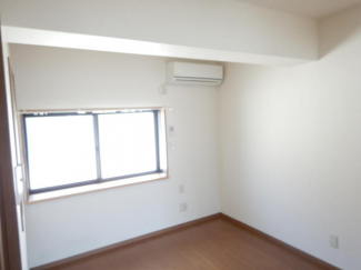 神戸市中央区東川崎町６丁目のアパートの画像