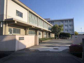 垣生中学校まで1900m