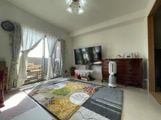 12.8帖のリビングダイニングです。