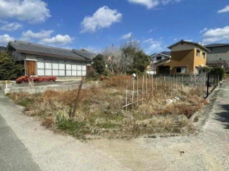 南西から撮影　広々とした約60坪の土地です。