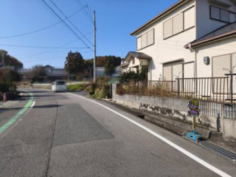 【前面道路含む現地写真】