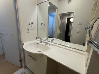 広い洗面スペース