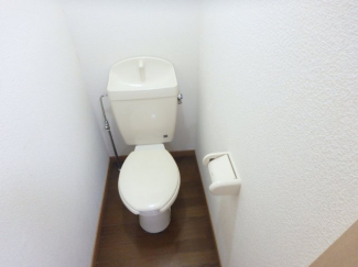 シンプルなトイレ