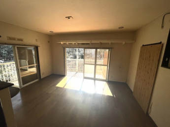 【居間・リビング】