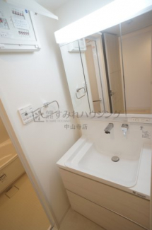 【洗面所】