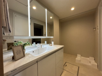 【独立洗面台】