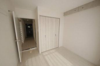 ゆったりした洋室です