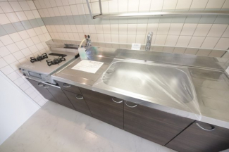 キッチンでお料理をお楽しみください