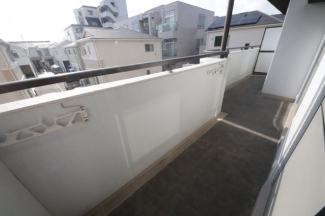 陽当たり良好なバルコニーです