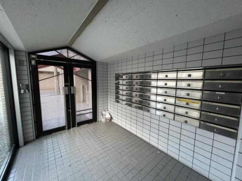 セールスや勧誘、防犯面でもエントランスは重要チェックポイント