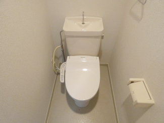 ★温水洗浄便座付きで快適です