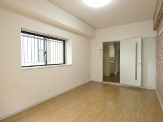 ★明るくて広々とした居室です