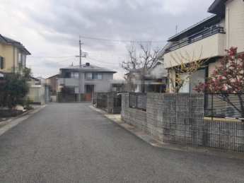 【前面道路含む現地写真】