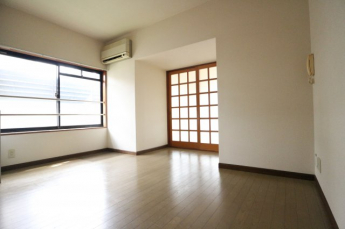 【居間・リビング】