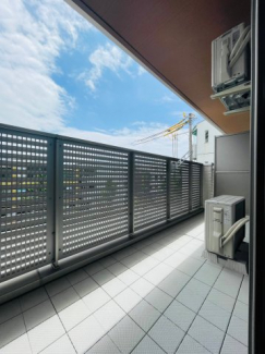 【バルコニー】