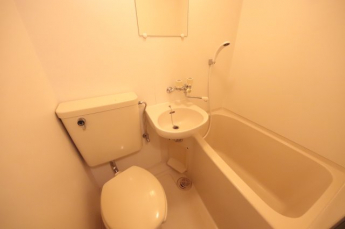 ゆったり過ごせるお風呂です