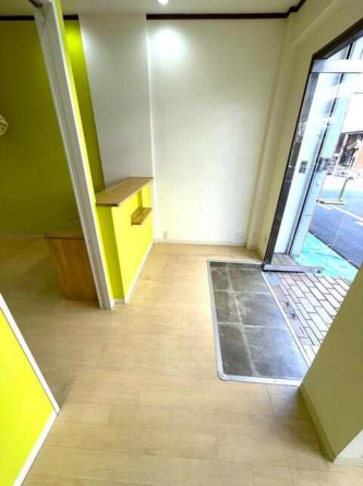 伊丹中央貸店舗　東側の画像