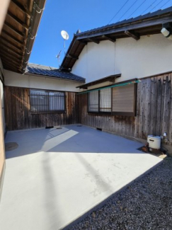 お子さまのプールや日向ぼっこにも良さそうですね