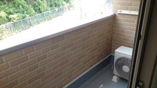 【バルコニー】