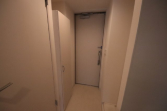 明るい玄関です