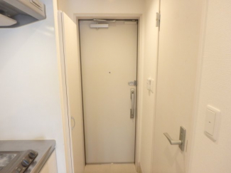 収納もある玄関です