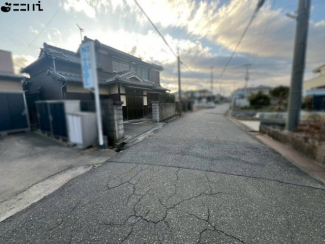 【前面道路含む現地写真】