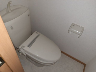 シンプルで使いやすいトイレです