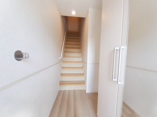 明るい玄関です