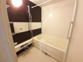 コンパクトで使いやすいお風呂です