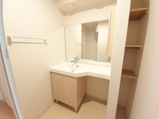 広い洗面スペース