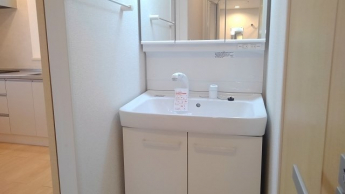 コンパクトで使いやすい洗面所