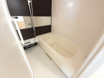 落ち着いた空間のお風呂です