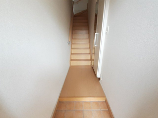 落ち着いた玄関です