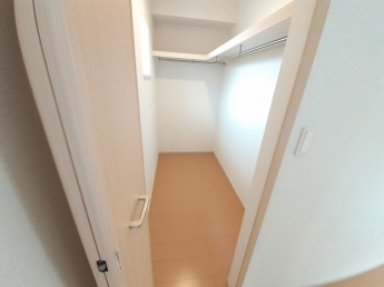 大きなスペースがあり、収納には困りません