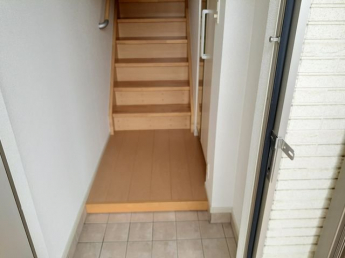 落ち着いた玄関です