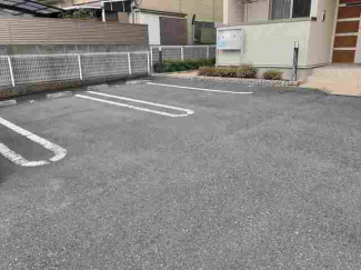 駐車場に車を止められます