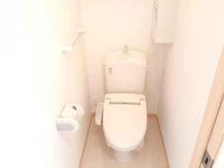 シンプルで使いやすいトイレです