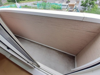 陽当たり良好なバルコニーです