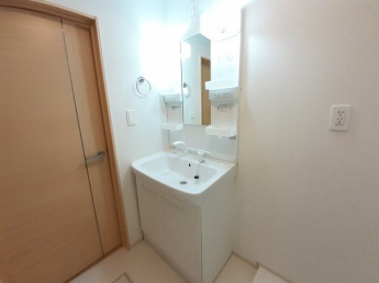 広い洗面スペース